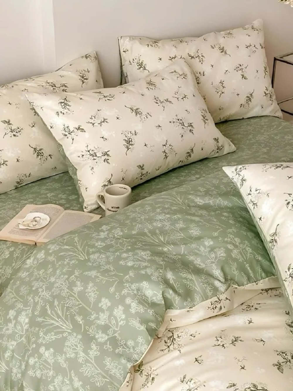 100% Organic Cotton Duvet Cover Set, Vintage Floral Reversible Soft Bedding